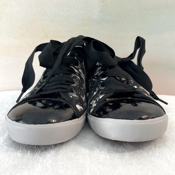Brighton Black & Cream "Sketch" Floral Lace Sneakers with Patent Leather EUC - Picture 6 of 10